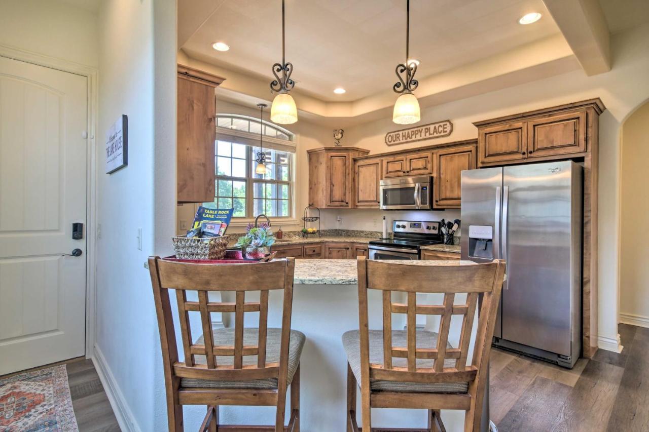 Luxe Branson Retreat With Mtn Views And Pool Access! Apartamento Exterior foto