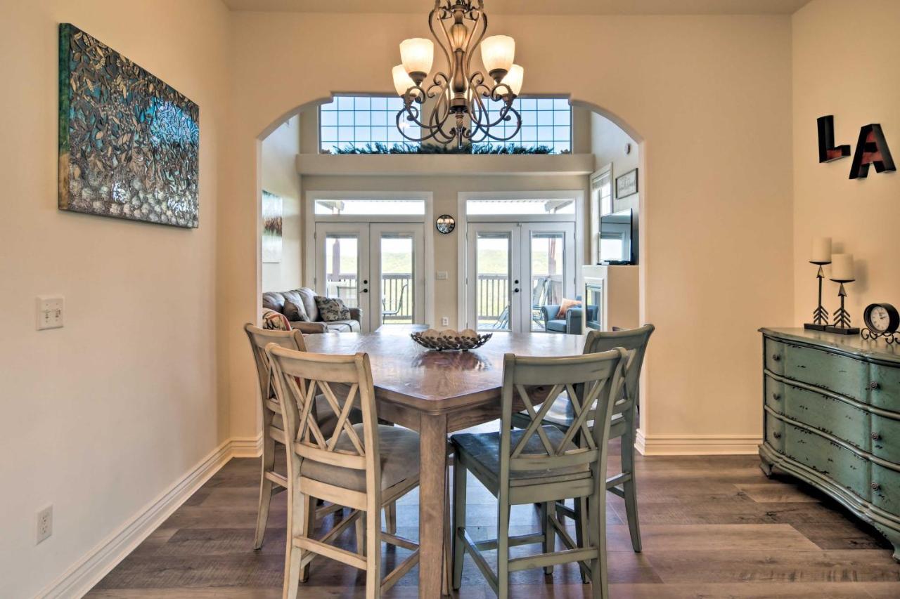 Luxe Branson Retreat With Mtn Views And Pool Access! Apartamento Exterior foto