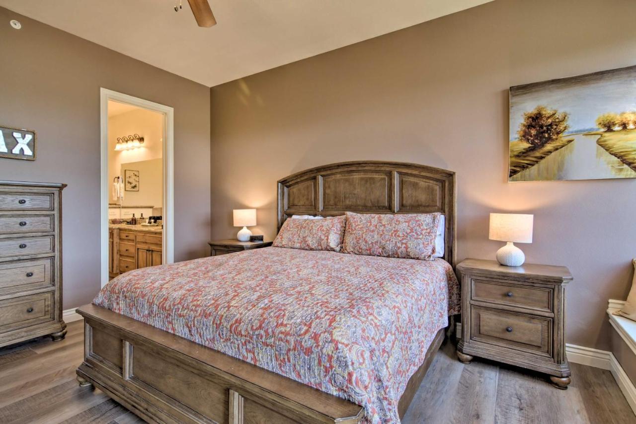 Luxe Branson Retreat With Mtn Views And Pool Access! Apartamento Exterior foto