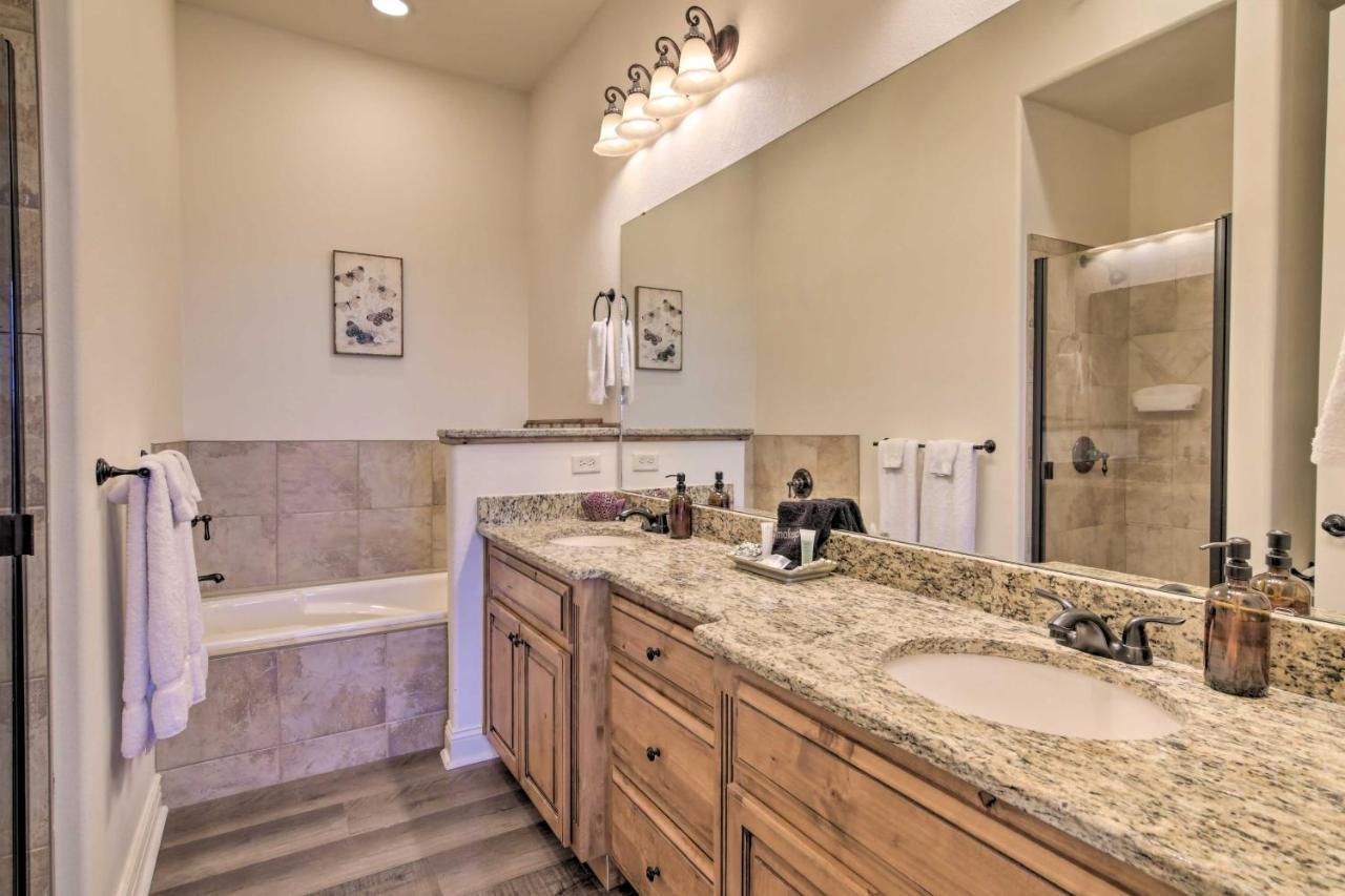 Luxe Branson Retreat With Mtn Views And Pool Access! Apartamento Exterior foto